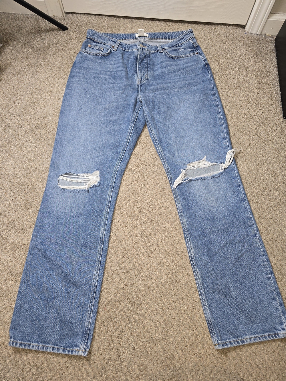 H&M 90's Light Blue Distressed Women's Straight-Leg Jeans Size 12